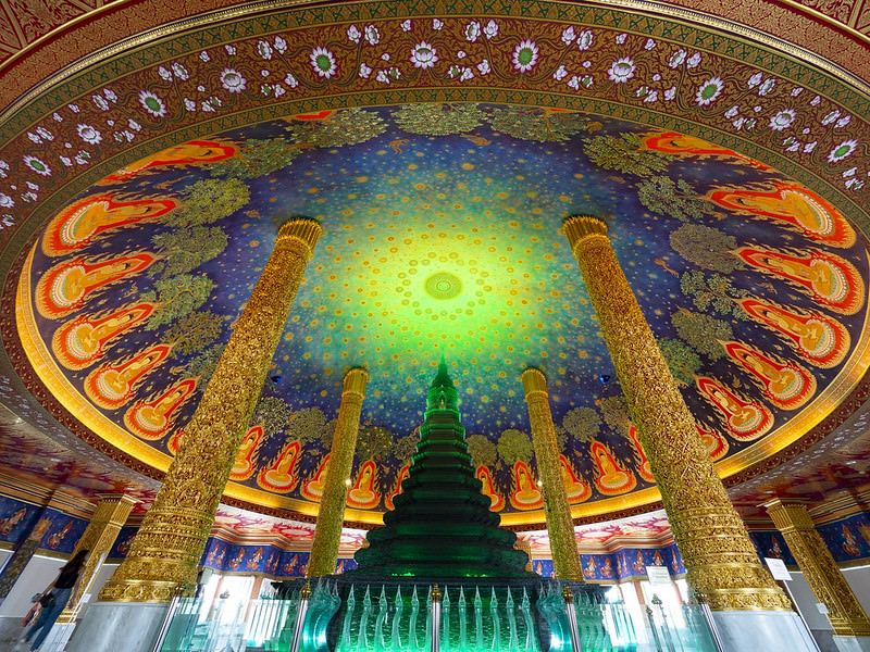 [曼谷景點] 來曼谷必拍的水門寺(Wat Paknam)超美麗綠色琉璃佛塔及交通教學